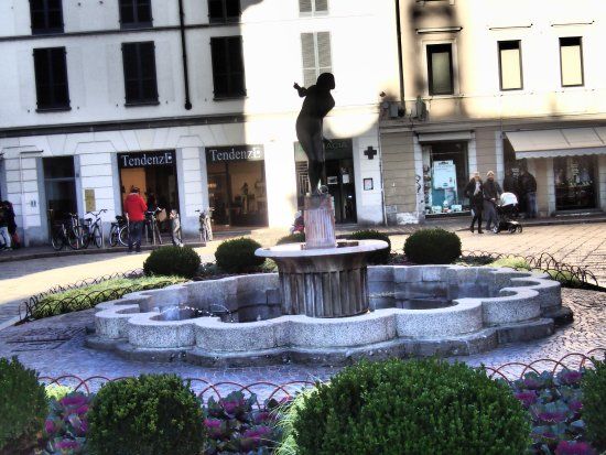 Fontana delle Rane